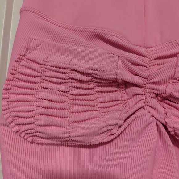 Cute booty leggings - Picture 3 of 8